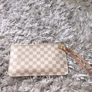 Never full MM wristlet